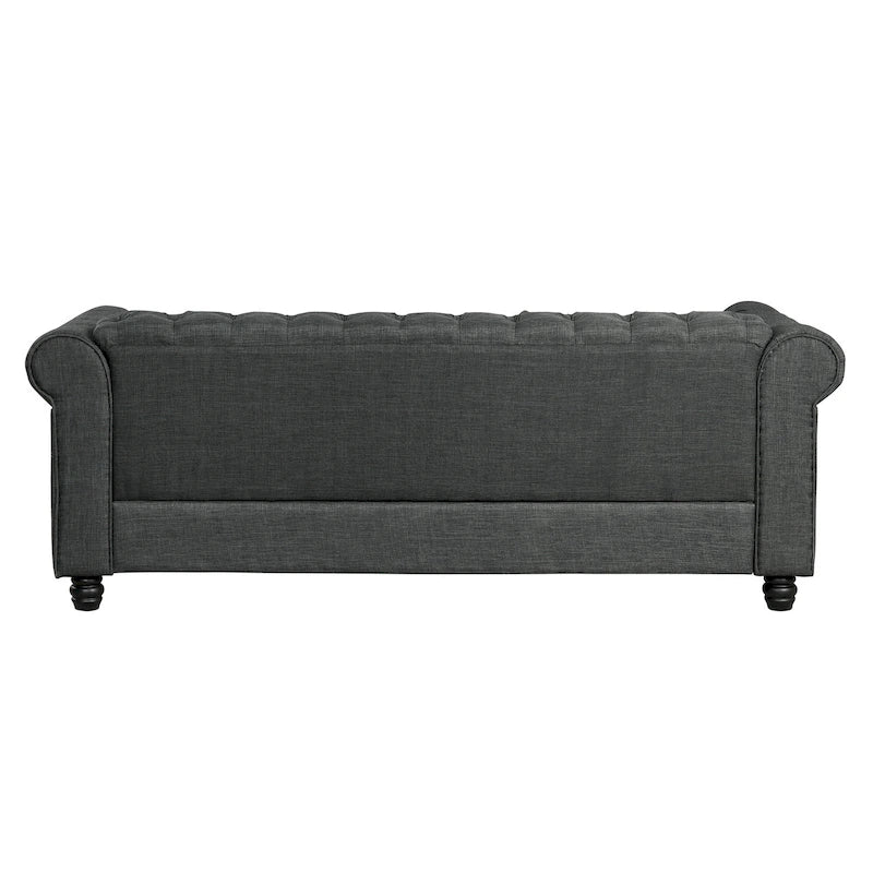 Divano Chesterfield in lino con bottoni, borchie e gambe in legno massello