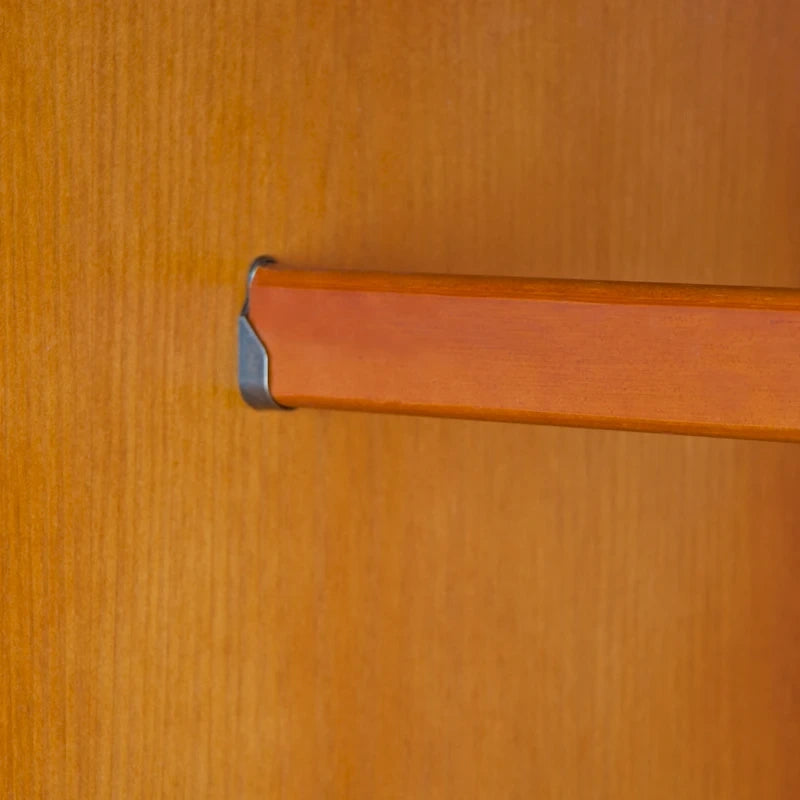 Armadio a 4 ante in 100% legno massello con maniglie in metallo o legno