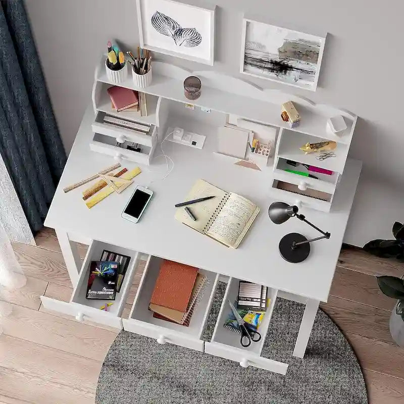 Scrivania con porta USB e 7 cassetti