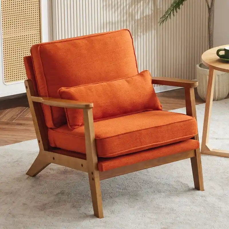 Poltrona d'accento rivestita in misto lino con gambe in legno e cuscino, beige