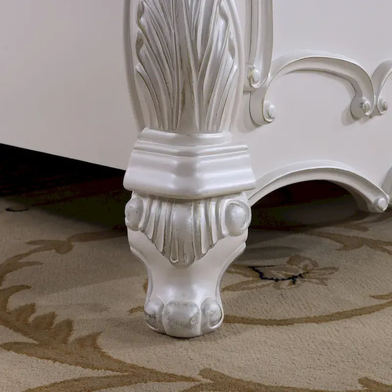Letto in legno massello tradizionale con pannello